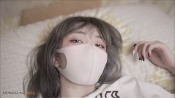 這是一個 Pornhub Hong Kong 的視頻，一個女孩被一個男性外國人打臉。 然後她被猛烈地操了，但她的臉讓她無法抗拒。